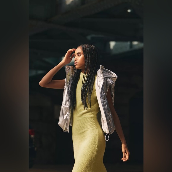 Daily Practice by Anthropologie Metallic Puffer Vest - Picture 4 of 7